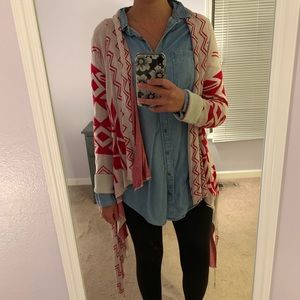 Cute western style sweater from buckle.